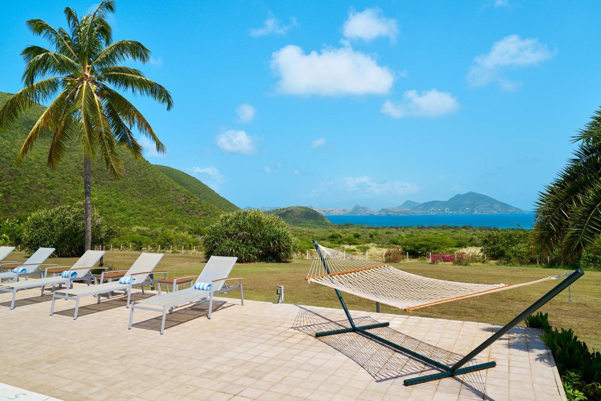 Mount Nevis Hotel 外观 照片